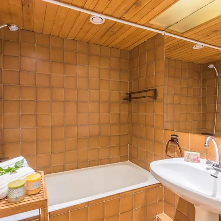 3 Pieces A Avec Terrasse, Parking Et Animaux Admis - Fr-1-517-14 아파트